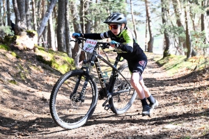 150 jeunes aux championnats UNSS de VTT à Saint-Julien-Chapteuil