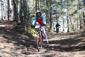 150 jeunes aux championnats UNSS de VTT à Saint-Julien-Chapteuil