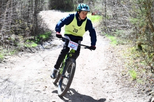 150 jeunes aux championnats UNSS de VTT à Saint-Julien-Chapteuil