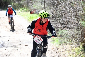 150 jeunes aux championnats UNSS de VTT à Saint-Julien-Chapteuil