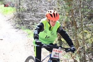 150 jeunes aux championnats UNSS de VTT à Saint-Julien-Chapteuil