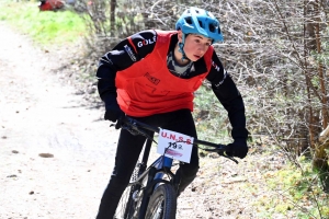 150 jeunes aux championnats UNSS de VTT à Saint-Julien-Chapteuil