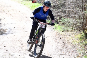 150 jeunes aux championnats UNSS de VTT à Saint-Julien-Chapteuil