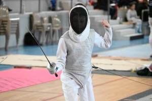 Sainte-Sigolène : les espoirs du fleuret ont tiré au gymnase