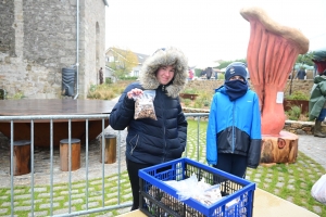 Les visiteurs pousssent comme des champignons à Saint-Bonnet-le-Froid (vidéo)