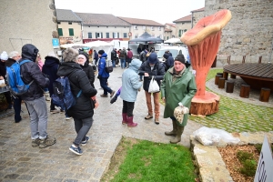 Les visiteurs pousssent comme des champignons à Saint-Bonnet-le-Froid (vidéo)