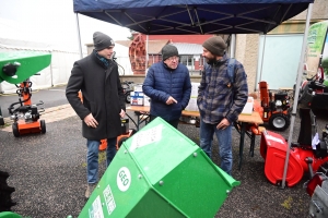 Les visiteurs pousssent comme des champignons à Saint-Bonnet-le-Froid (vidéo)