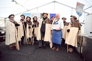 Les visiteurs pousssent comme des champignons à Saint-Bonnet-le-Froid (vidéo)