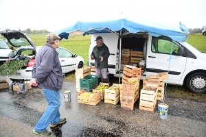 Les visiteurs pousssent comme des champignons à Saint-Bonnet-le-Froid (vidéo)