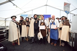 Les visiteurs pousssent comme des champignons à Saint-Bonnet-le-Froid (vidéo)