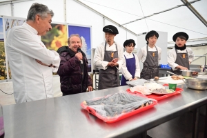 Les visiteurs pousssent comme des champignons à Saint-Bonnet-le-Froid (vidéo)