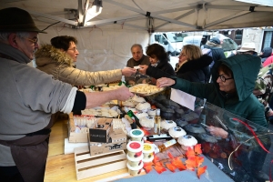 Les visiteurs pousssent comme des champignons à Saint-Bonnet-le-Froid (vidéo)