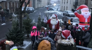 Une invitation à décorer le grand sapin samedi à Montfaucon