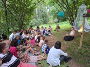 Yssingeaux : 80 oreilles attentives à la soirée lectures au domaine La Rouveure