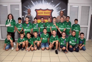 Sainte-Sigolène : un maillot personnalisé de l&#039;ASSE pour chaque footballeur U8-U9