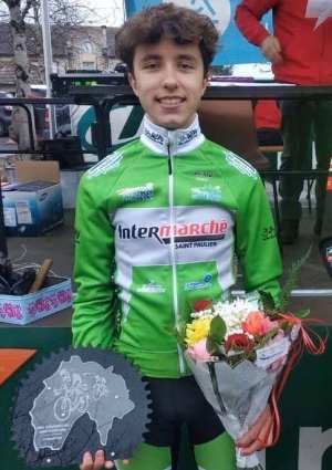 Cyclisme : Medhi Fayolle s&#039;impose dans le Cantal