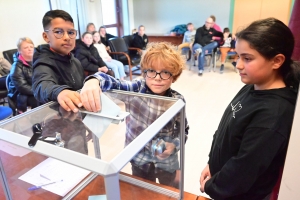 Beauzac : un nouveau conseil municipal des jeunes installé