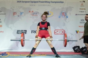 Force athlétique : Véronique Descours médaillée de bronze aux championnats d&#039;Europe de powerlifting