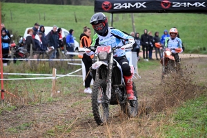 Bas-en-Basset : l&#039;enduro moto des régions en photos