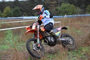 Bas-en-Basset : l&#039;enduro moto des régions en photos