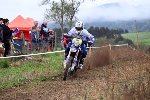 Bas-en-Basset : l&#039;enduro moto des régions en photos