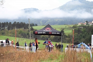 Bas-en-Basset : l&#039;enduro moto des régions en photos