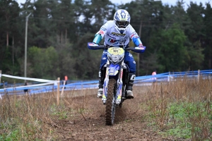 Bas-en-Basset : l&#039;enduro moto des régions en photos