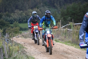 Bas-en-Basset : l&#039;enduro moto des régions en photos