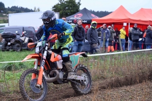 Bas-en-Basset : l&#039;enduro moto des régions en photos