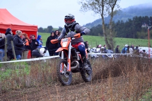 Bas-en-Basset : l&#039;enduro moto des régions en photos