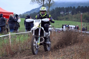 Bas-en-Basset : l&#039;enduro moto des régions en photos