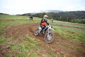 Bas-en-Basset : l&#039;enduro moto des régions en photos