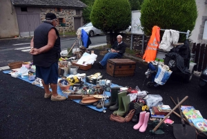 Araules : le vide-greniers est en place à &quot;Recharinges&quot;