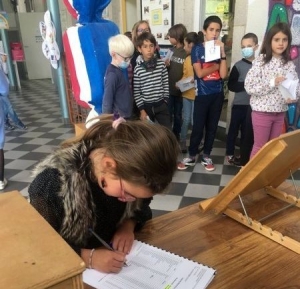 Devoir civique pour tous à l&#039;école Jean-de-La-Fontaine à Yssingeaux