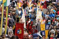 Un défilé grandiose pour refermer les fêtes du Roi de l&#039;Oiseau