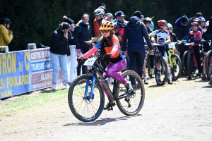 Sainte-Sigolène : les jeunes vététistes ont assuré le spectacle