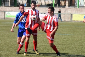 Foot : Monistrol monte en puissance et croque Retournac