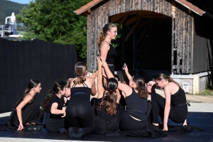 Dunières : musique et danse sur l&#039;esplanade de la Galoche