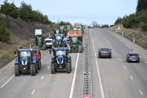 A Yssingeaux, les agriculteurs en colère réclament des paroles et des actes (vidéo)