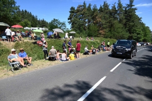 Tour de France : chaude ambiance dans la côte des Châtaigniers (photos)