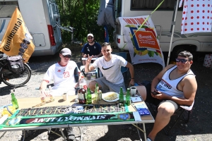 Tour de France : chaude ambiance dans la côte des Châtaigniers (photos)