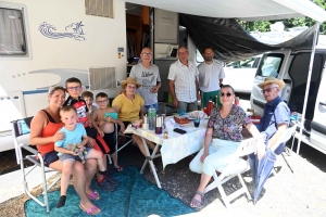 Tour de France : chaude ambiance dans la côte des Châtaigniers (photos)