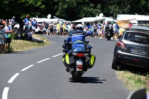 Tour de France : chaude ambiance dans la côte des Châtaigniers (photos)