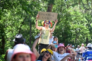 Tour de France : chaude ambiance dans la côte des Châtaigniers (photos)