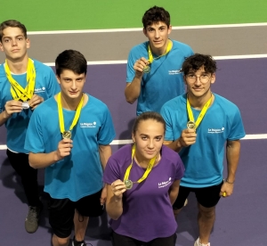 Monistrol-sur-Loire : belle récolte d&#039;automne pour l&#039;association sportive du lycée Notre-Dame-du-Château