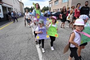 Sainte-Sigolène : près de 400 enfants défilent pour la kermesse de l&#039;école Saint-Joseph