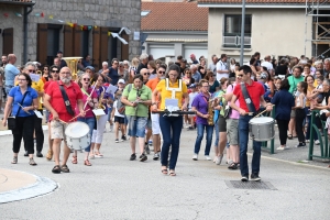 Sainte-Sigolène : près de 400 enfants défilent pour la kermesse de l&#039;école Saint-Joseph