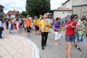 Sainte-Sigolène : près de 400 enfants défilent pour la kermesse de l&#039;école Saint-Joseph