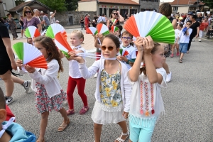 Sainte-Sigolène : près de 400 enfants défilent pour la kermesse de l&#039;école Saint-Joseph