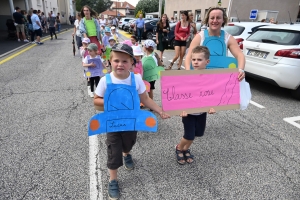 Sainte-Sigolène : près de 400 enfants défilent pour la kermesse de l&#039;école Saint-Joseph